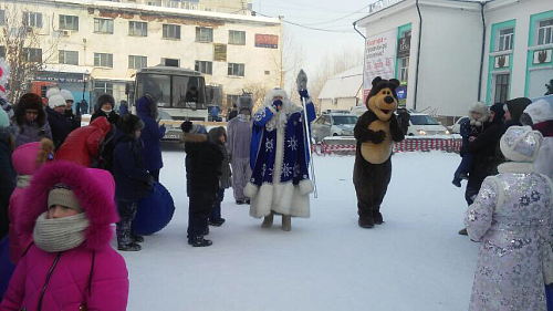 В субботу 21 декабря на площади водного вокзала состоялось открытие центральной городской ёлки.